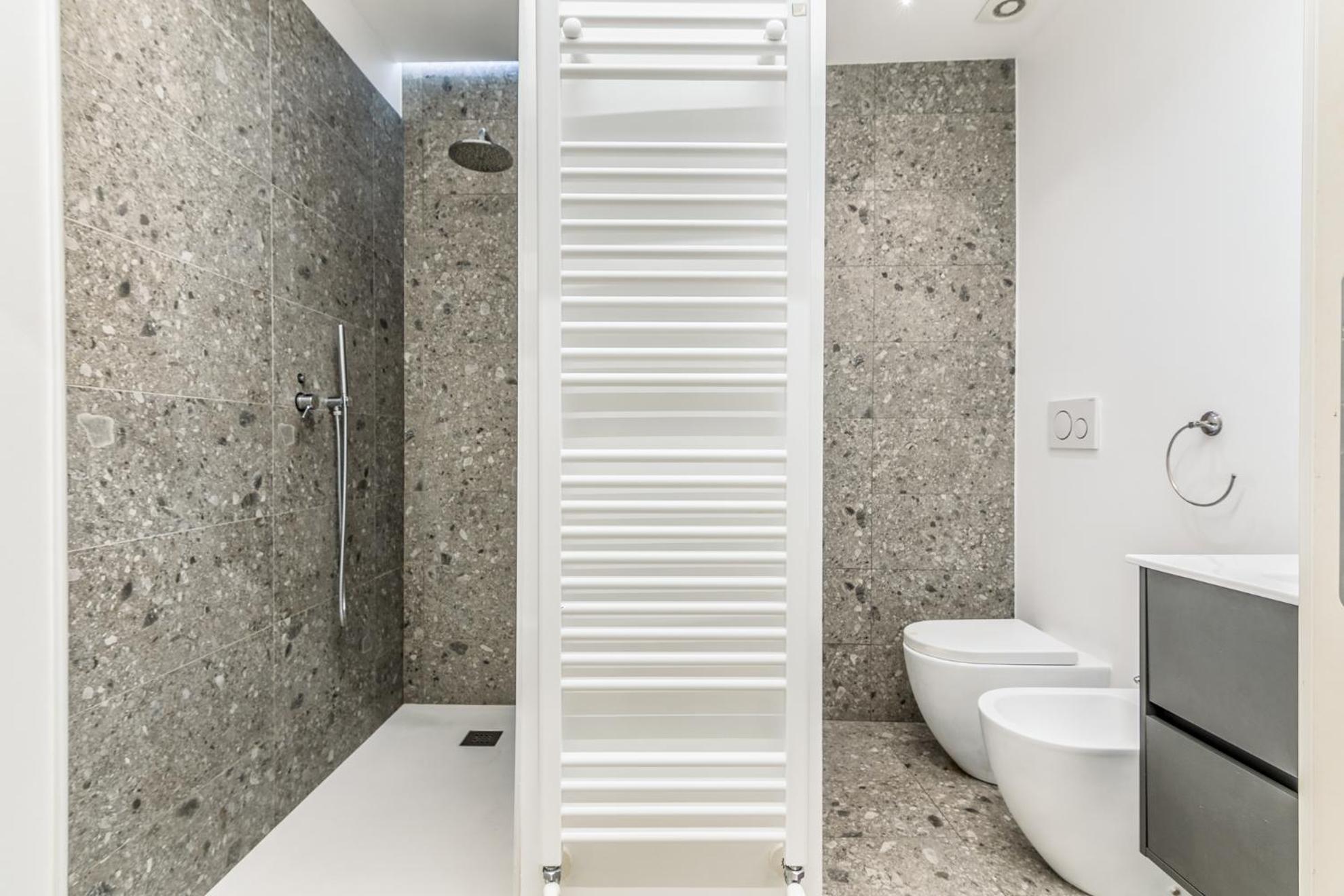 Appartamento Viale Toscana, 2 Pax Wi-fi *